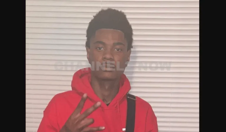33-year-old-Kyree-aka-Reezy-Money-found-shot-to-death-in-Roseland-10100-block-of-South-Prairie-Rosemoor-neighborhood-South-Side-Chicago-1 (1)
